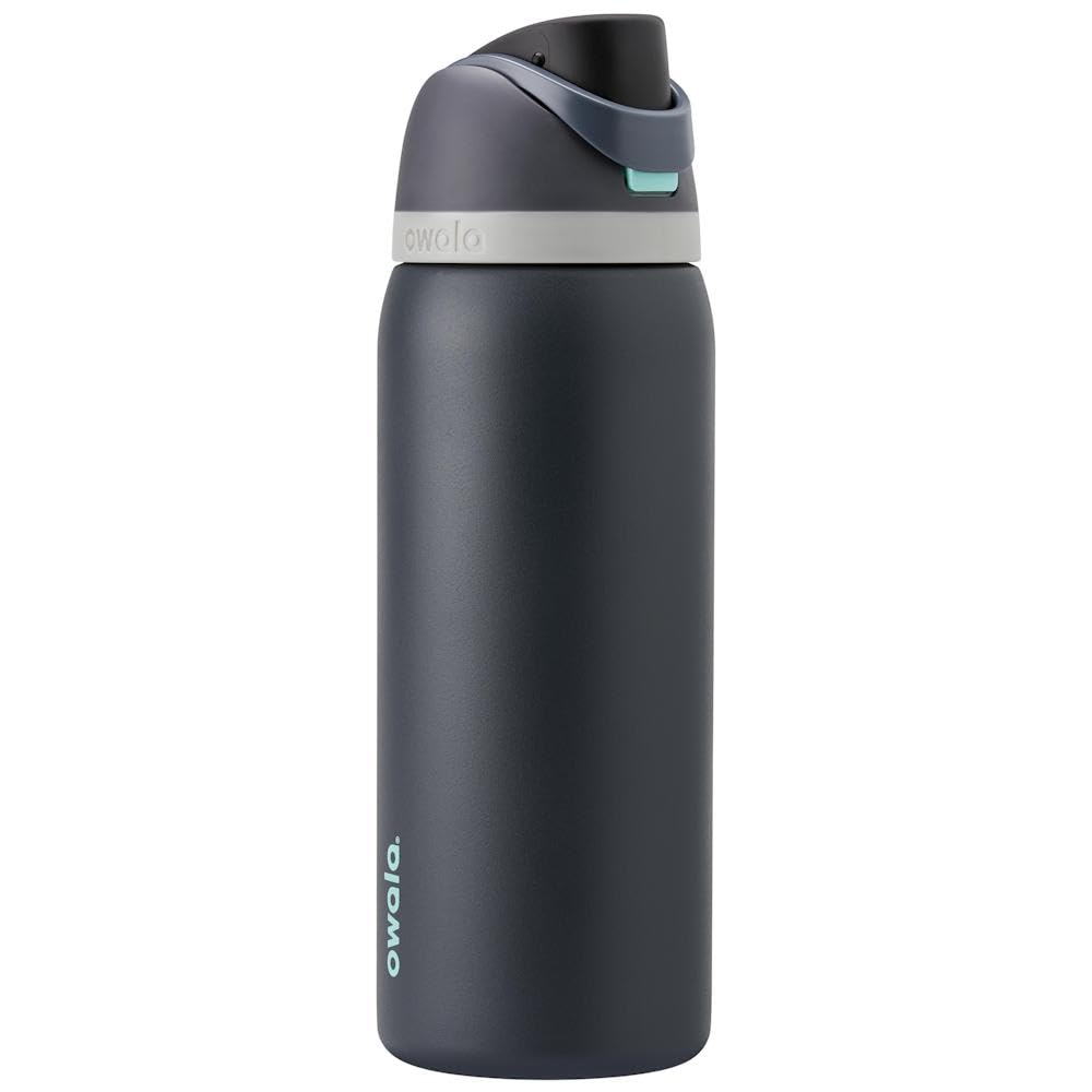 Owala FreeSip - Botella de agua aislada de acero inoxidable con popote, botella de agua deportiva sin BPA, ideal para viajes, 24 onzas, mezclilla